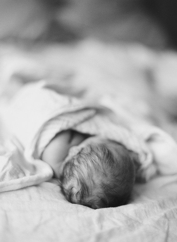Natural light newborn photos in Vancouver