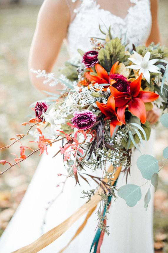 Fall bridal bouquet