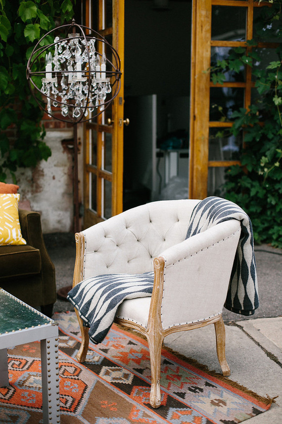 Vintage wedding lounge