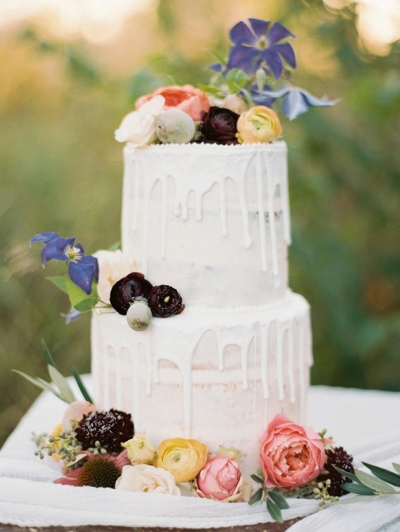 Floral wedding cake