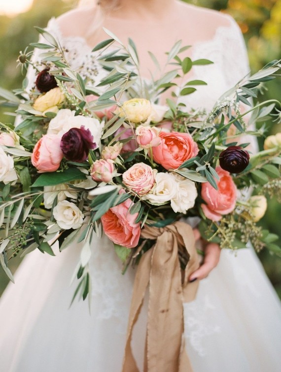 Fall bridal bouquet