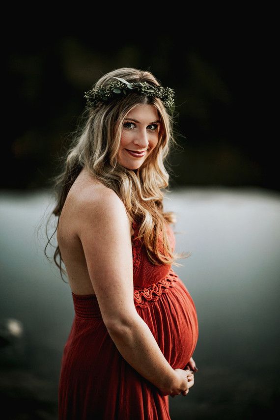 Moody bohemian maternity photos