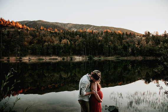 Moody bohemian maternity photos