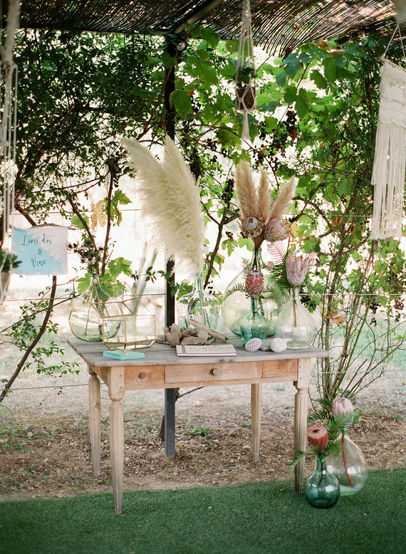 Bohemian wedding decor