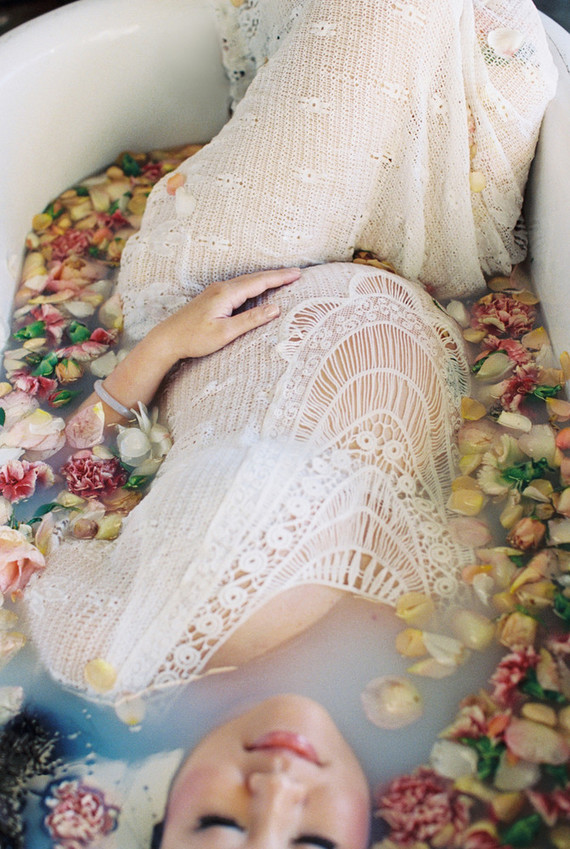 milk bath maternity photos