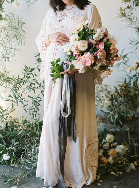 floral maternity photos