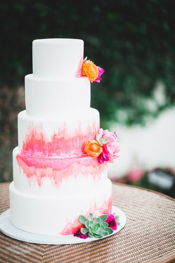 Modern wedding cake