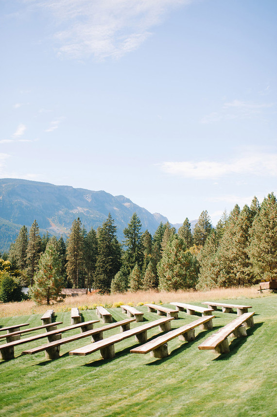 Pacific northwest mountain wedding