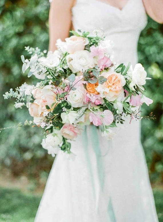Romantic bridal bouquet