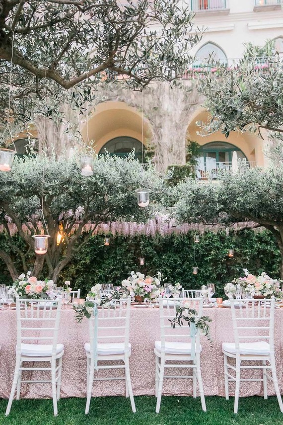 Romantic garden wedding table