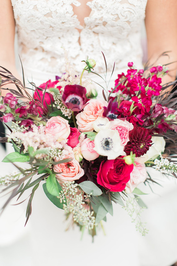 Red bridal bouquet