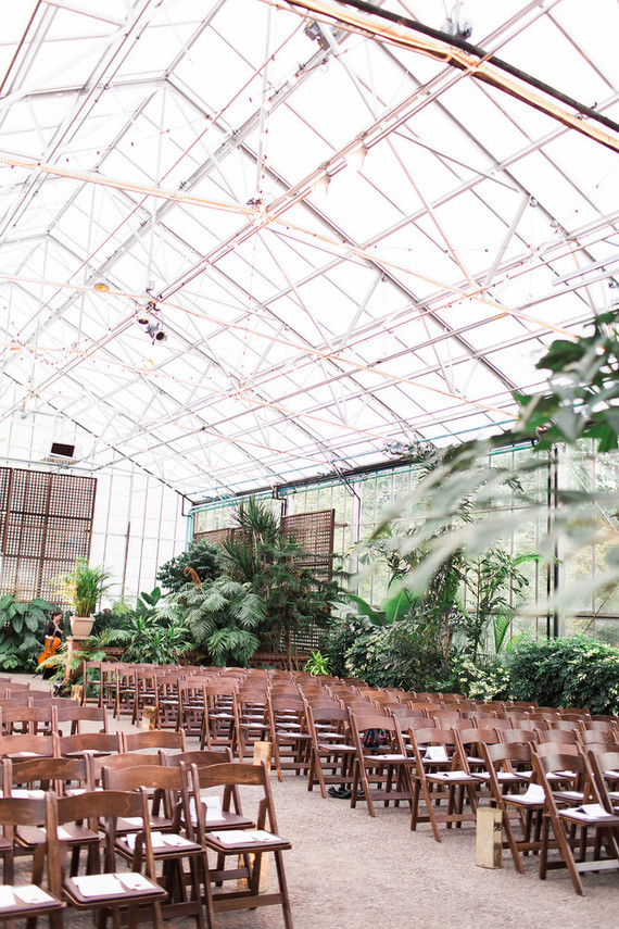 Romantic wedding at a Horticulture Center in Philadelphia