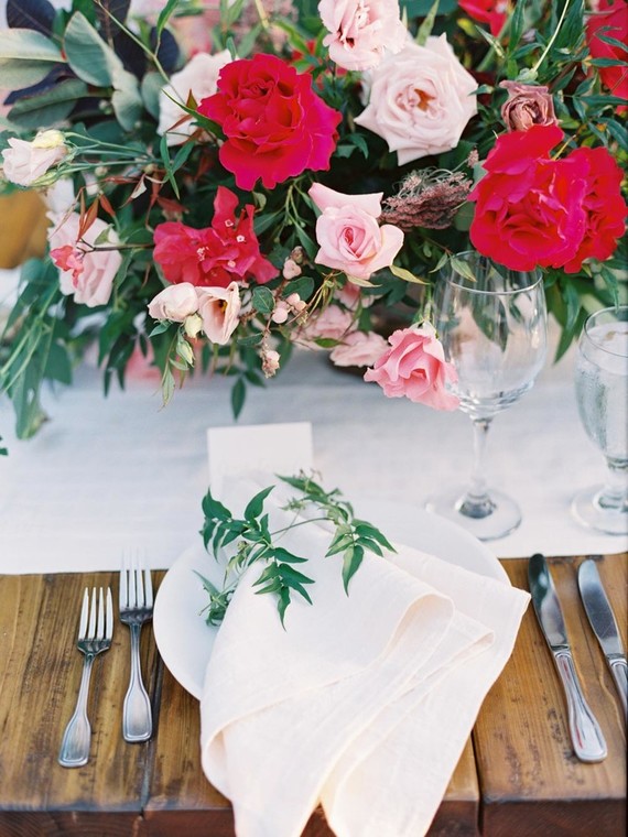 Romantic red place setting