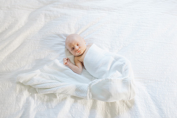 natural light newborn photos