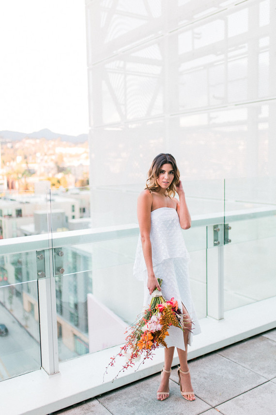 Modern C/Meo wedding dress