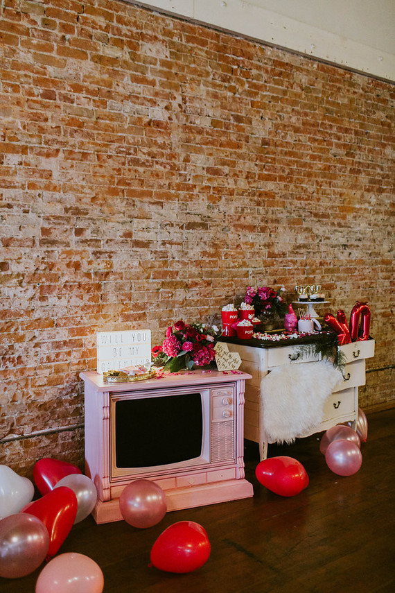 Galentine's party decor