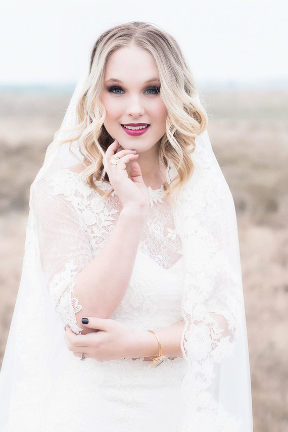 Modern bridal beauty