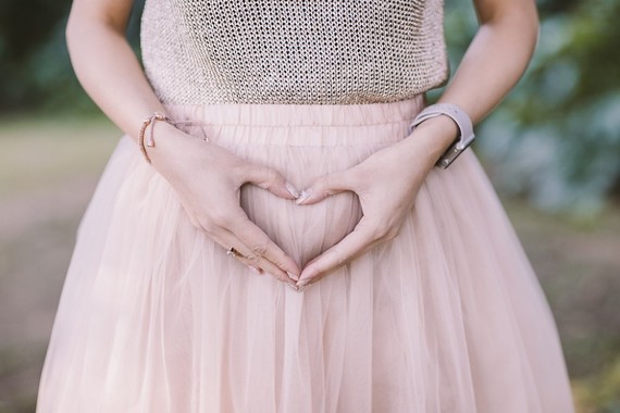 Family maternity photos in Barcelona
