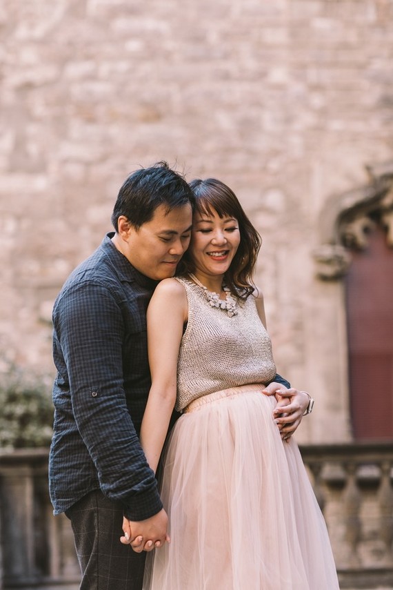 Family maternity photos in Barcelona