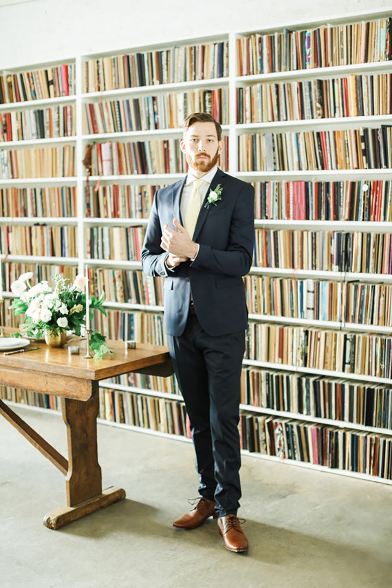 groom portrait