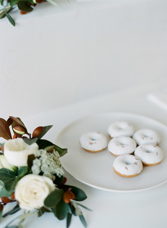 Modern gender reveal party