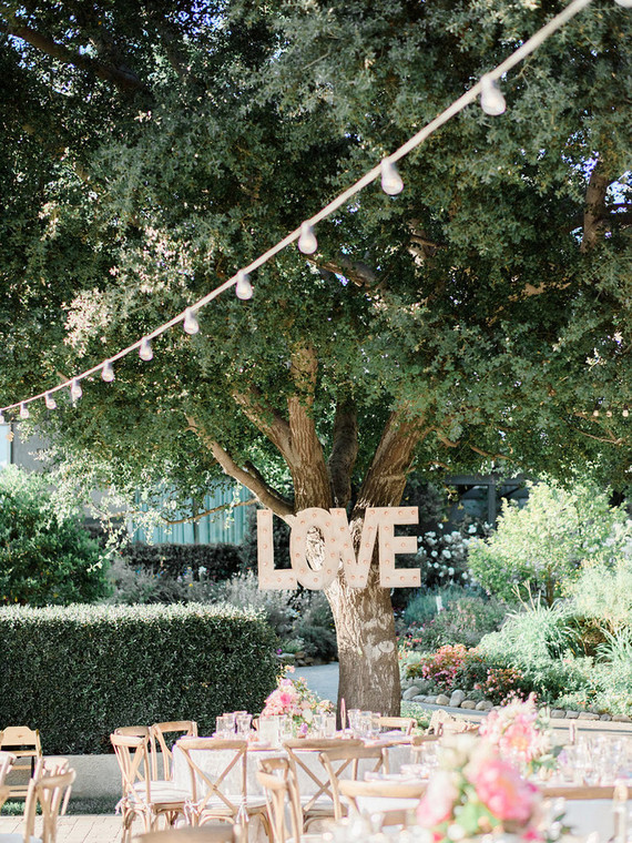 Spring wedding decor
