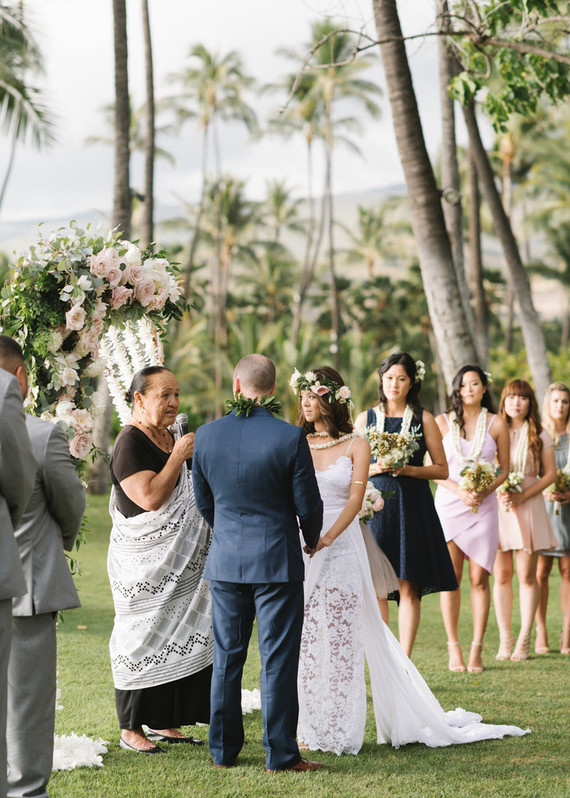 Hawaii wedding ceremony
