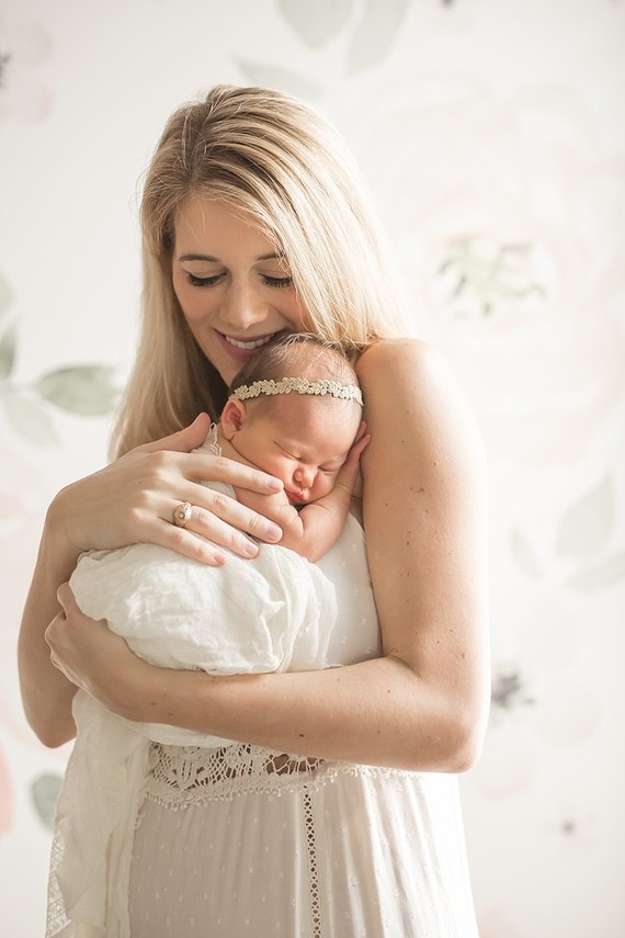 newborn photos at home