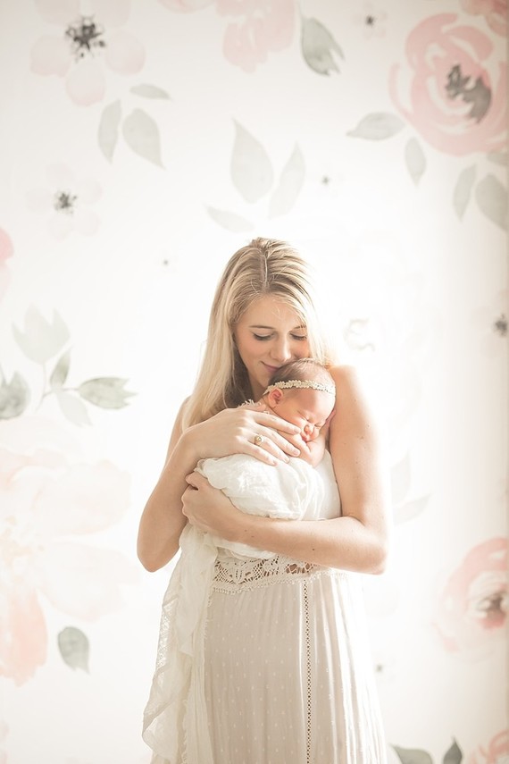 newborn photos at home