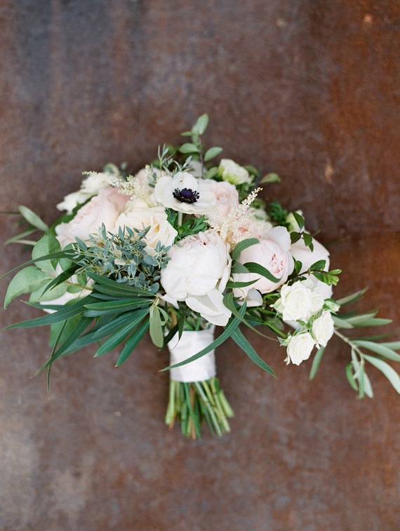 White bridal bouquet