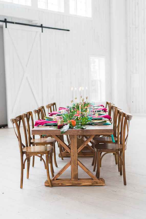 Tropical tablescape