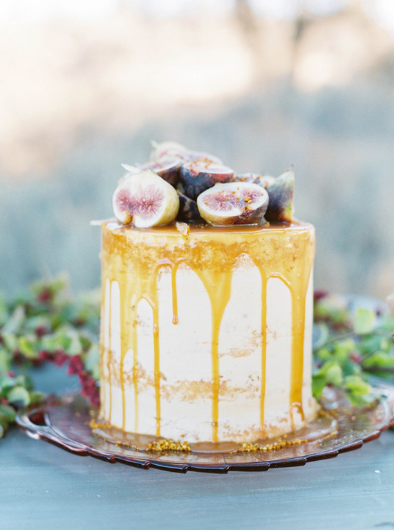 Caramel wedding cake