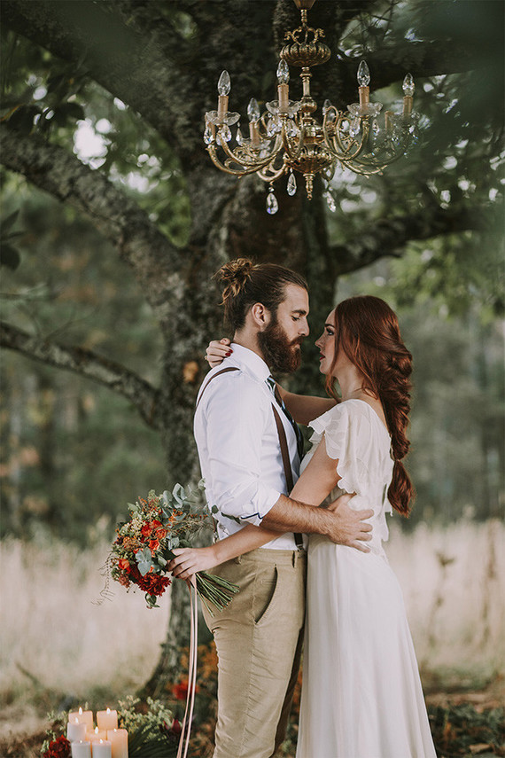 Woodland wedding ceremony