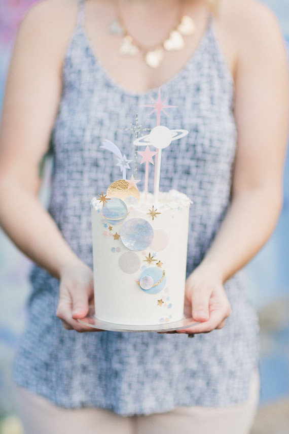 moon and stars themed cake