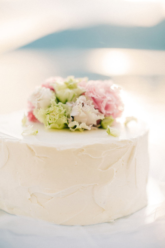 Floral wedding cake