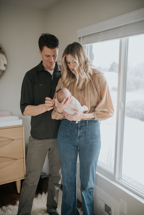 moody modern newborn photos