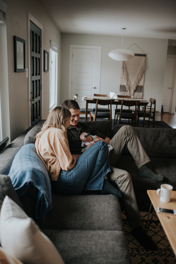 moody modern newborn photos