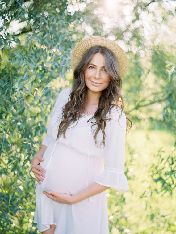 spring maternity photos