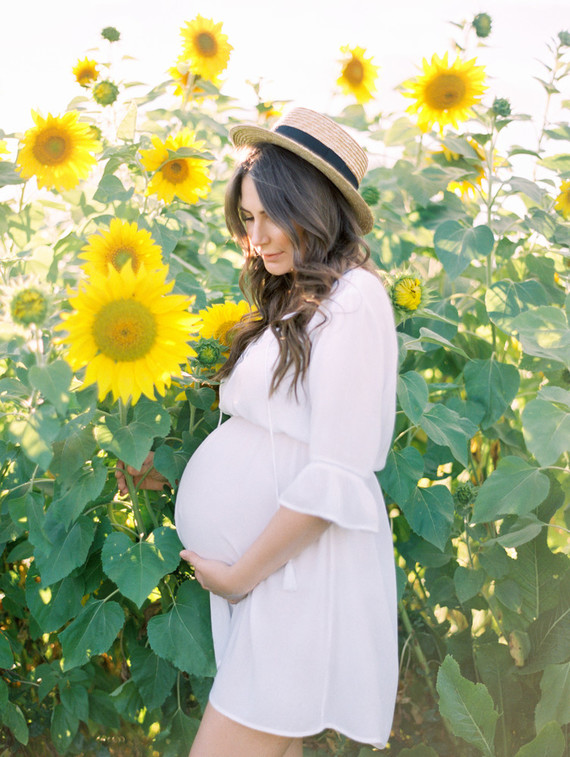 spring maternity photos