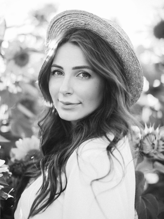 spring maternity photos