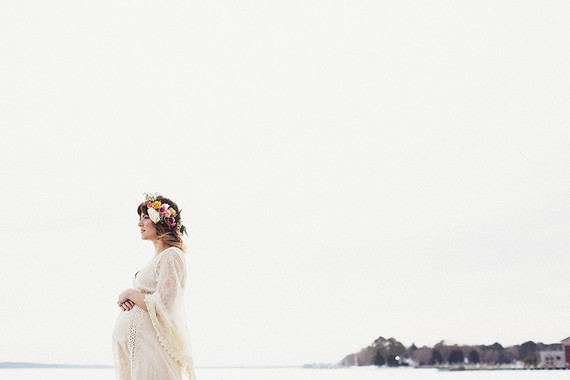 Lakeside maternity photos