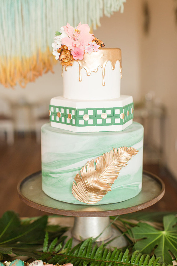 Tropical wedding cake