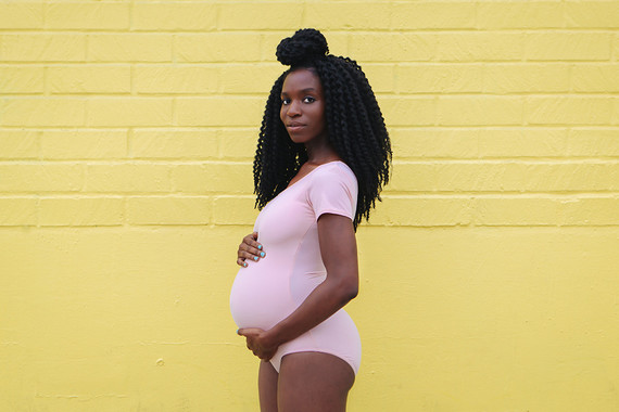 Bright fun maternity photos