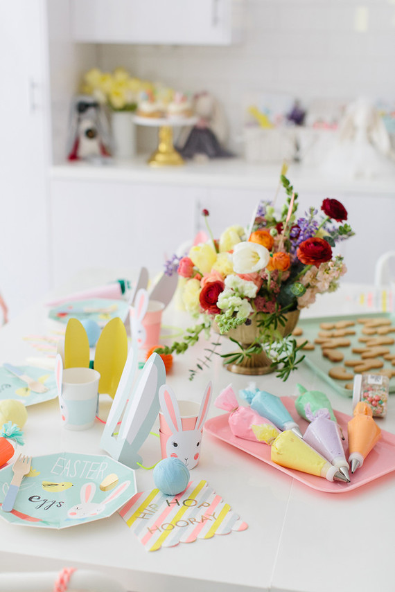 Modern Easter party ideas
