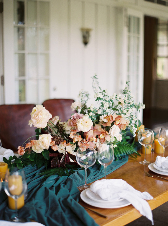 Elegant wedding flowers