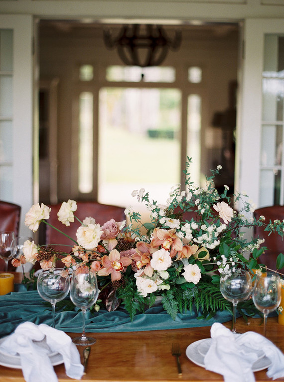Elegant wedding flowers