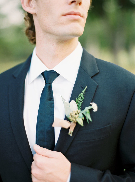 Grooms boutonnière