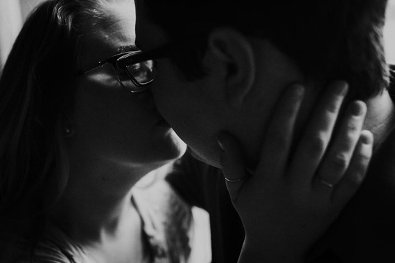 Sweet anniversary photo shoot