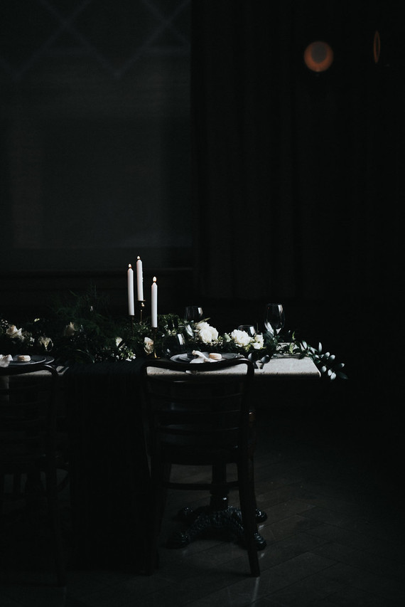 Moody lunar-inspired wedding inspiration