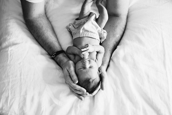 lifestyle newborn photos